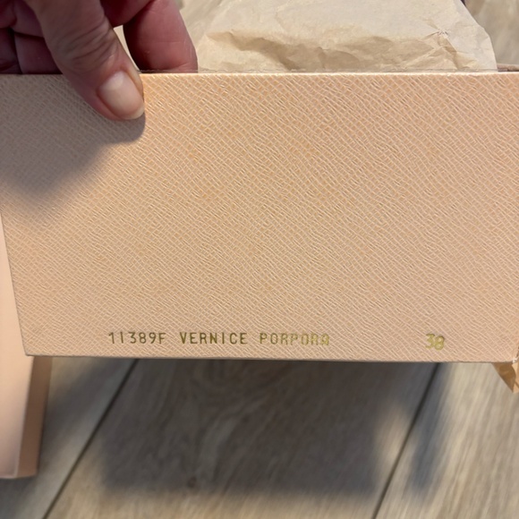 Prada Vernice Porpora Square Toe Mary Jane Pump with straps. - Picture 8 of 8